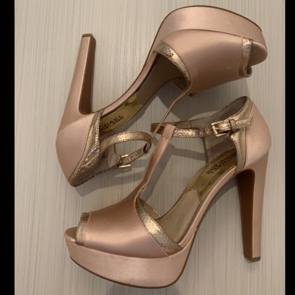 Michael Kors light Pink 5 inch Heel